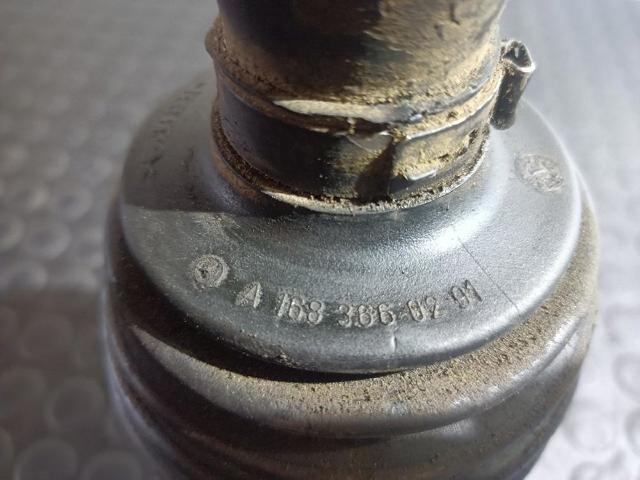 Bota de proteção externa de junta homocinética do semieixo dianteiro A1683660291 MERCEDES
