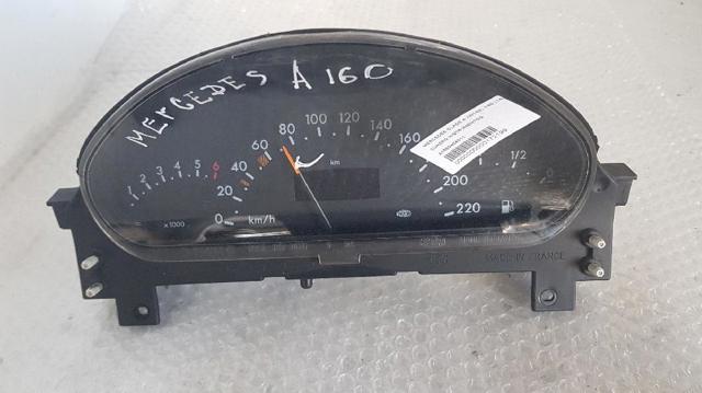 Painel de instrumentos (quadro de instrumentos) A1685404011 MERCEDES