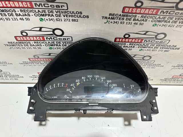 Painel de instrumentos (quadro de instrumentos) A1685407711 MERCEDES