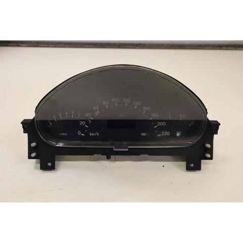 A1685408811 Mercedes