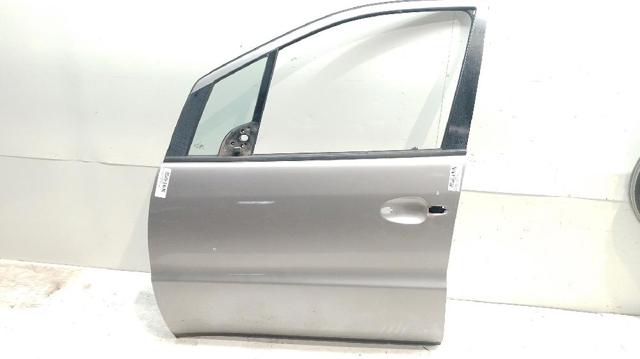 Porta dianteira esquerda A1687200305 MERCEDES