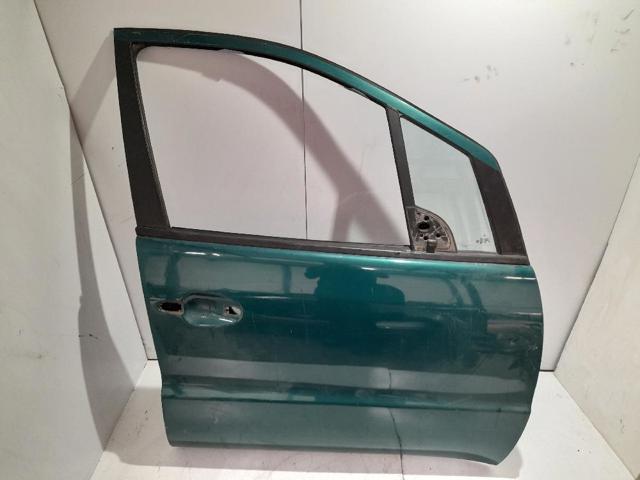 Porta dianteira direita A1687200405 MERCEDES