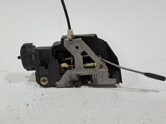 Fecho da porta dianteira direita A1687202235 MERCEDES