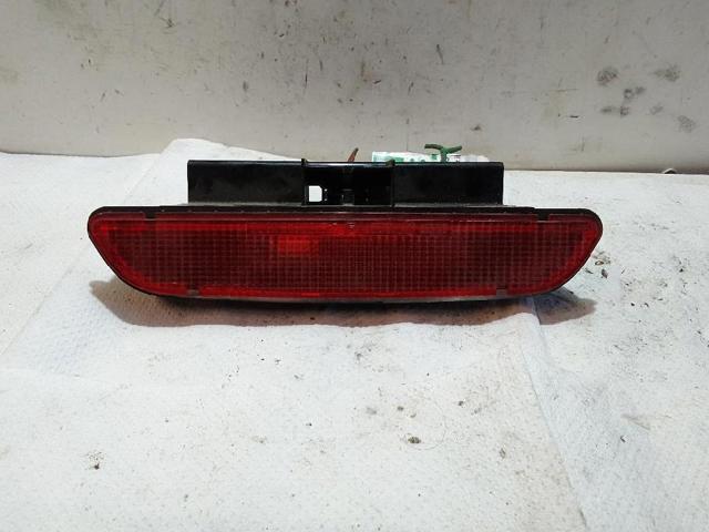 Sinal de parada traseiro adicional A1688200056 MERCEDES