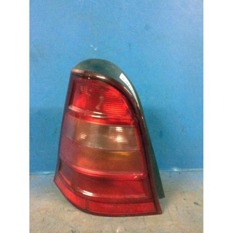 Lanterna traseira esquerda A1688200964 MERCEDES