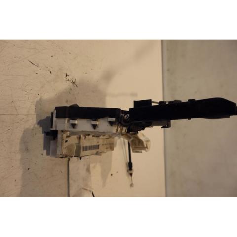 Fecho da porta traseira esquerda A1697301335 MERCEDES