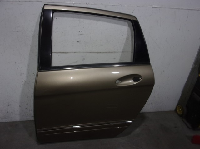 Porta traseira esquerda A1697301705 MERCEDES