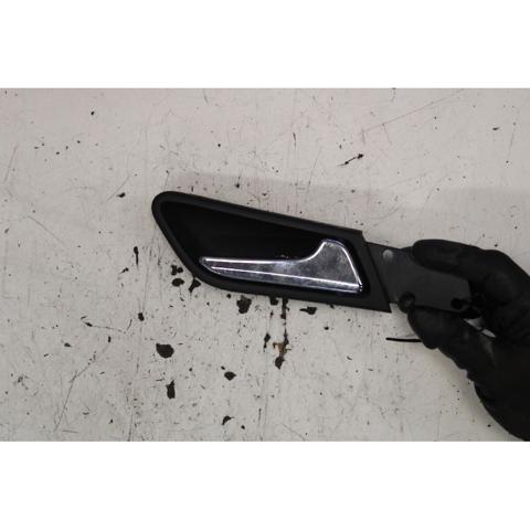Maçaneta interna dianteira/traseira da porta direita A16976010619051 MERCEDES