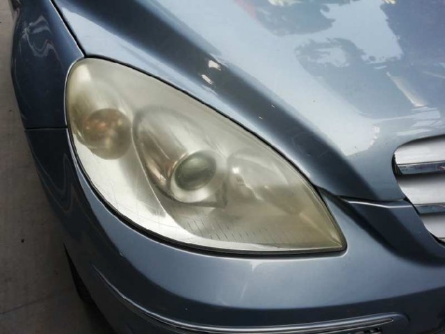 Luz direita A1698201861 MERCEDES