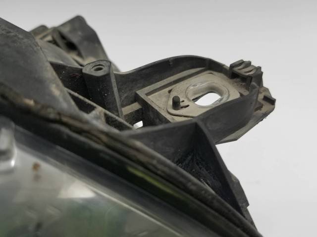 Luz direita A1698201861 MERCEDES