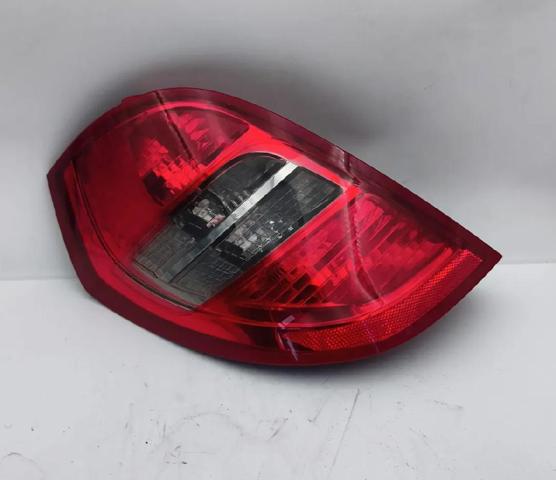 Lanterna traseira esquerda A1698202964 MERCEDES