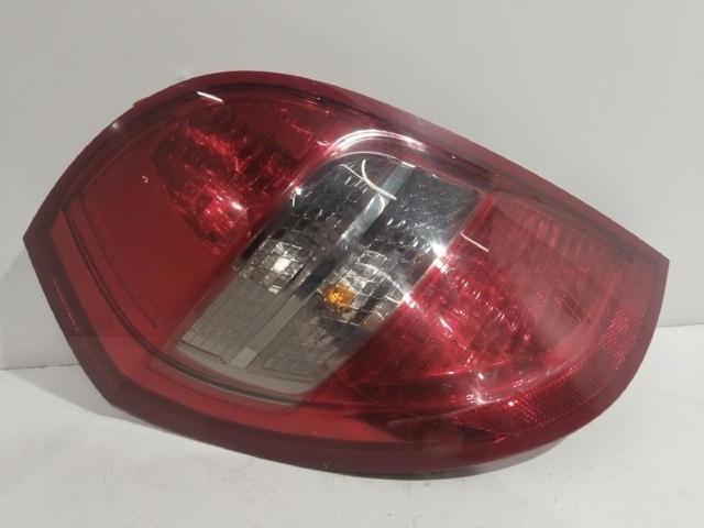 Lanterna traseira esquerda A1698202964 MERCEDES