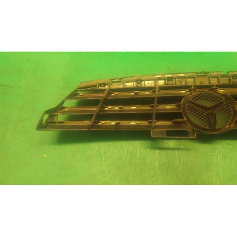 A16988009839744 Mercedes