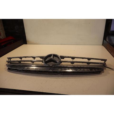 A16988009839744 Mercedes