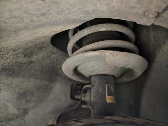 Amortecedor dianteiro direito A1763232000 MERCEDES