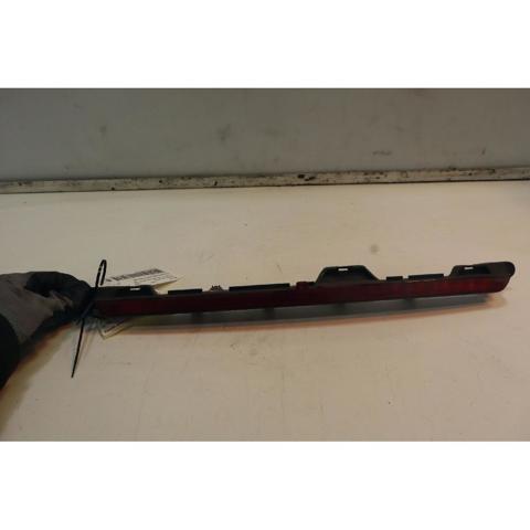 Sinal de parada traseiro adicional A1769061700 MERCEDES