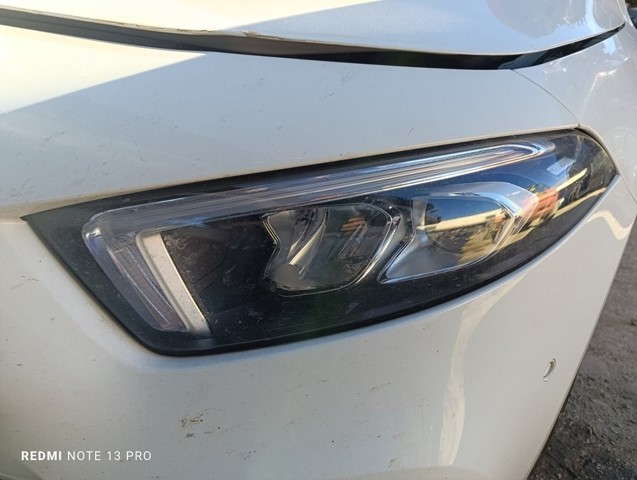 Luz esquerda A1779060101 MERCEDES