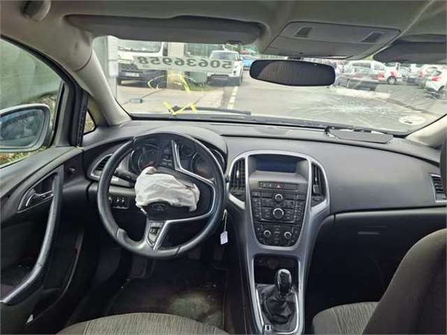 Opel Astra desde 2268,30 €