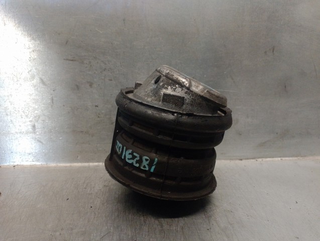 Coxim (suporte) esquerdo/direito de motor A2022402717 MERCEDES