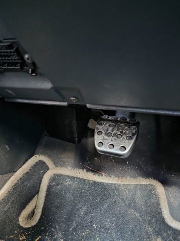 Pedal de embraiagem A2022901516 MERCEDES