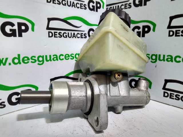 Tanque de cilindro mestre do freio (de fluido de freio) A2024300202 MERCEDES