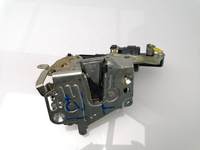 Fecho da porta traseira esquerda A2027300535 MERCEDES