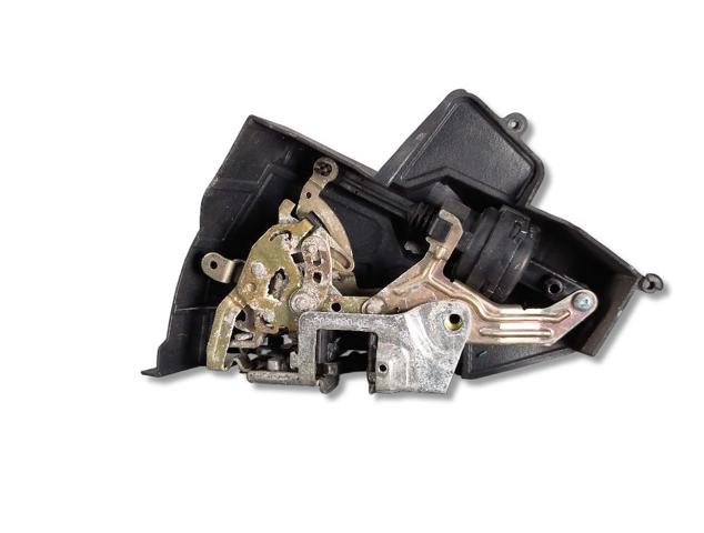 Fecho da porta traseira esquerda A2027300535 MERCEDES