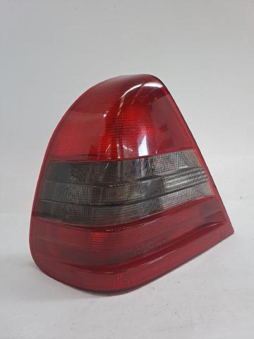 Lanterna traseira esquerda A2028201966 MERCEDES