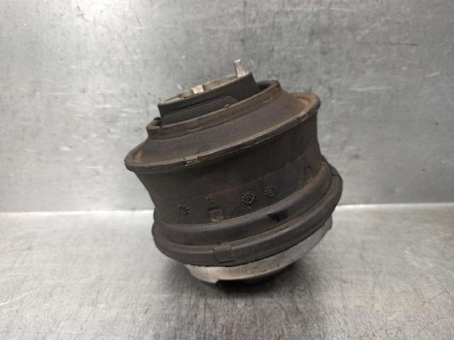 Coxim (suporte) esquerdo/direito de motor A2032400517 MERCEDES