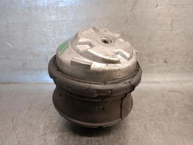 Coxim (suporte) esquerdo/direito de motor A2032401317 MERCEDES