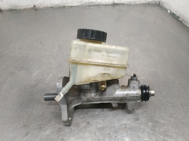 Tanque de cilindro mestre do freio (de fluido de freio) A2034300002 MERCEDES