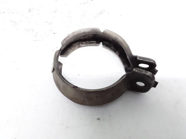 Braçadeira de silenciador dianteira A2034900441 MERCEDES
