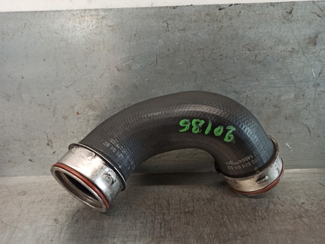 Mangueira (cano derivado) de intercooler A2035280482 MERCEDES