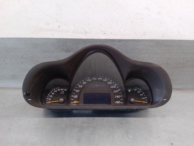 Painel de instrumentos (quadro de instrumentos) A2035401547 MERCEDES