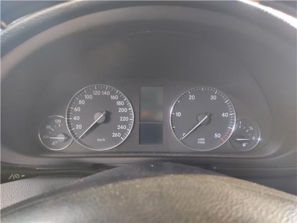 A2035404947 Mercedes