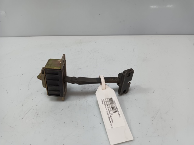 Limitador dianteiro de abertura de porta A2037200116 MERCEDES