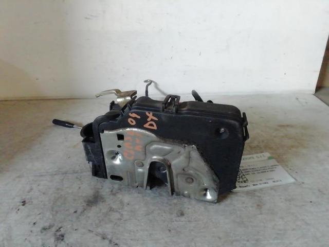 Fecho da porta dianteira direita A2037200435 MERCEDES