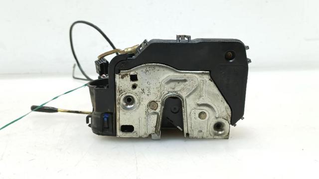 Fecho da porta dianteira direita A2037200435 MERCEDES