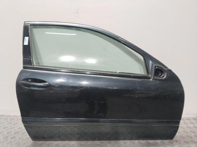 Porta dianteira direita A2037200605 MERCEDES