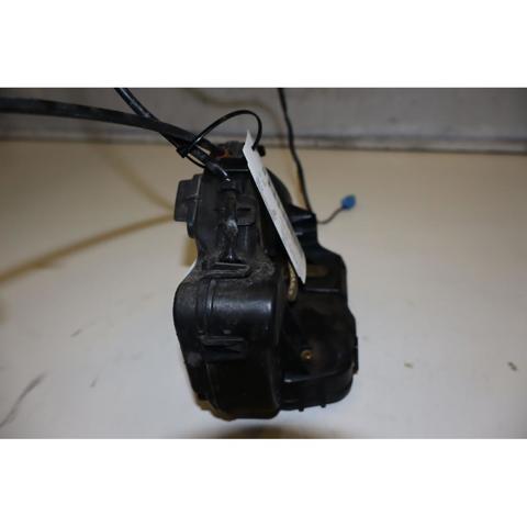 Fecho da porta traseira esquerda A2037300135 MERCEDES