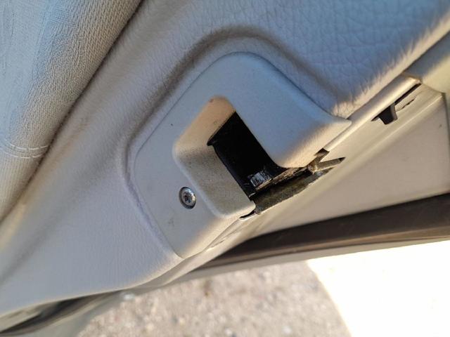 Fecho da porta traseira direita A2037300235 MERCEDES