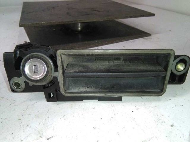 Fecho de tampa de porta-malas (de 3ª/5ª porta traseira) A2037500693 MERCEDES