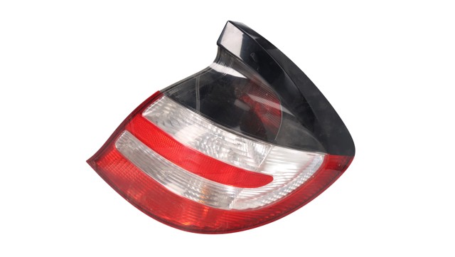Lanterna traseira direita A2038202664 MERCEDES