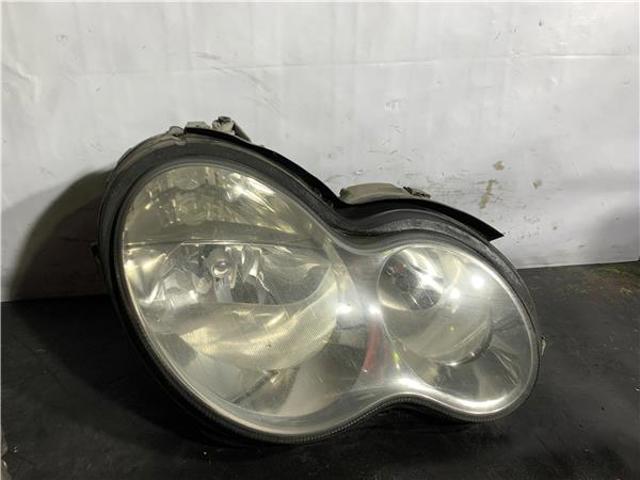 Luz direita A2038203261 MERCEDES