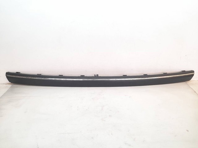 Moldura central do pára-choque traseiro A2038852921 MERCEDES