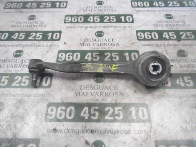 Braço oscilante inferior direito de suspensão dianteira A2043306811 MERCEDES