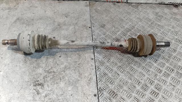 Semieixo traseiro A2043508023 MERCEDES