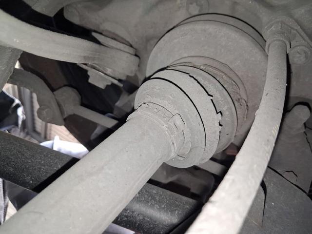 Semieixo traseiro A2043508123 MERCEDES