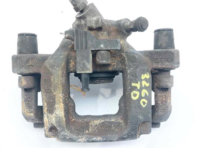 Suporte do freio traseiro direito A2044230281 MERCEDES