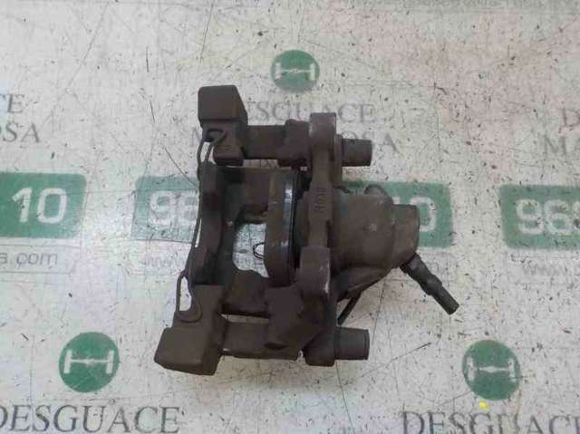 Suporte do freio traseiro direito A2044231281 MERCEDES